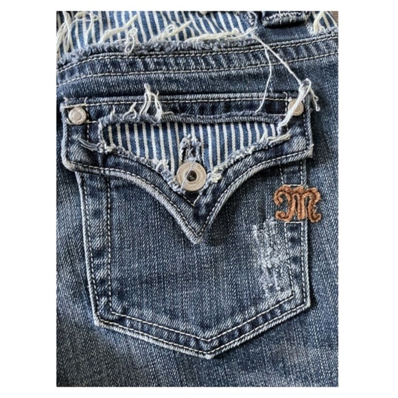 Miss Me Blue Seville Fringe Bermuda Stripe Detail Denim Jean‎ Shorts Size 26 - Picture 6 of 9